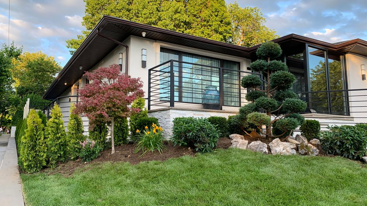 Modern Contemporary Design — Hollis Hills, NY